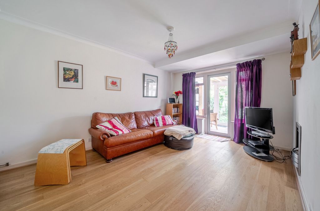 Property photo 3 of 12 1296234-33-6825E3...