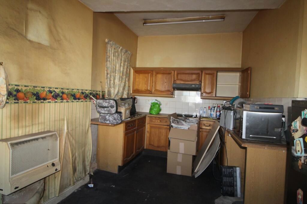 Property photo 3 of 8