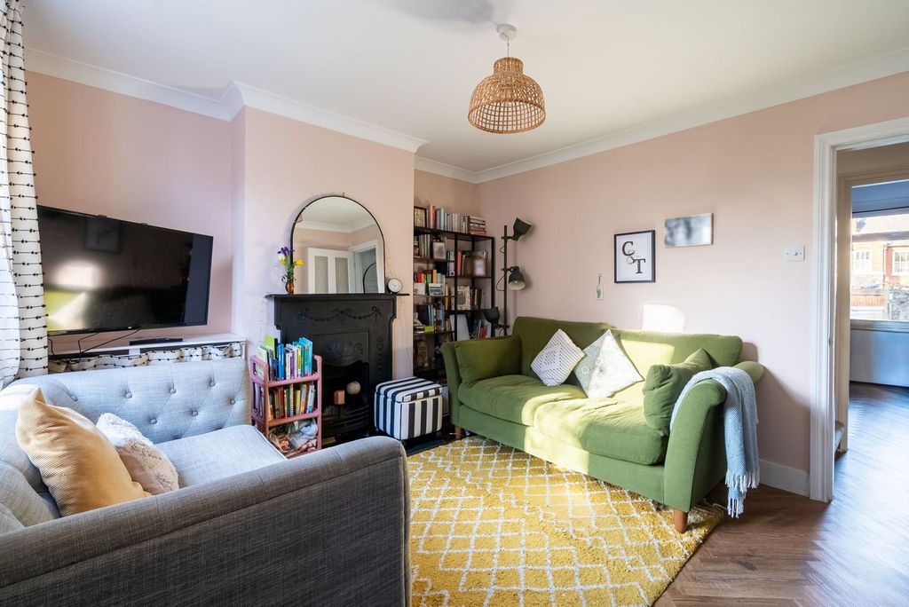 Property photo 3 of 12