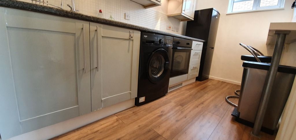 Property photo 2 of 37