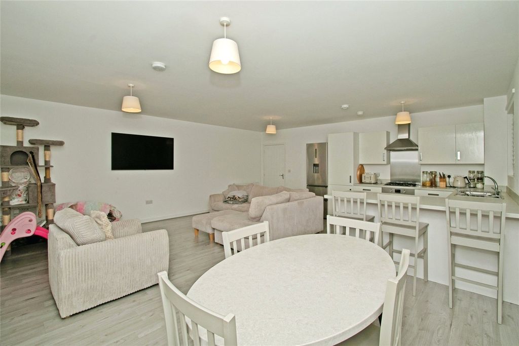 Property photo 3 of 14 Picture No. 13