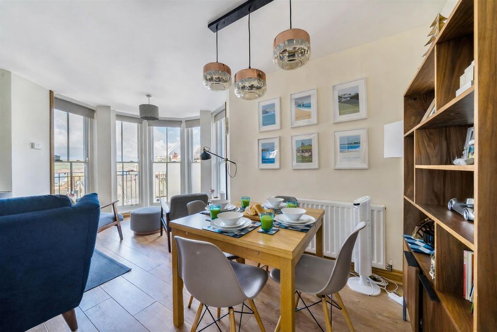 Property photo 3 of 23 6Db0c741-7923-4592-8448-65Cda590dc4F.Png