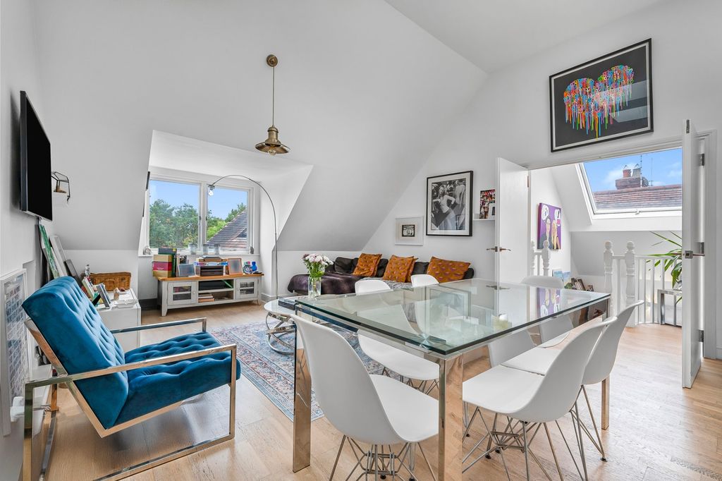 Property photo 1 of 12 Picture No. 10