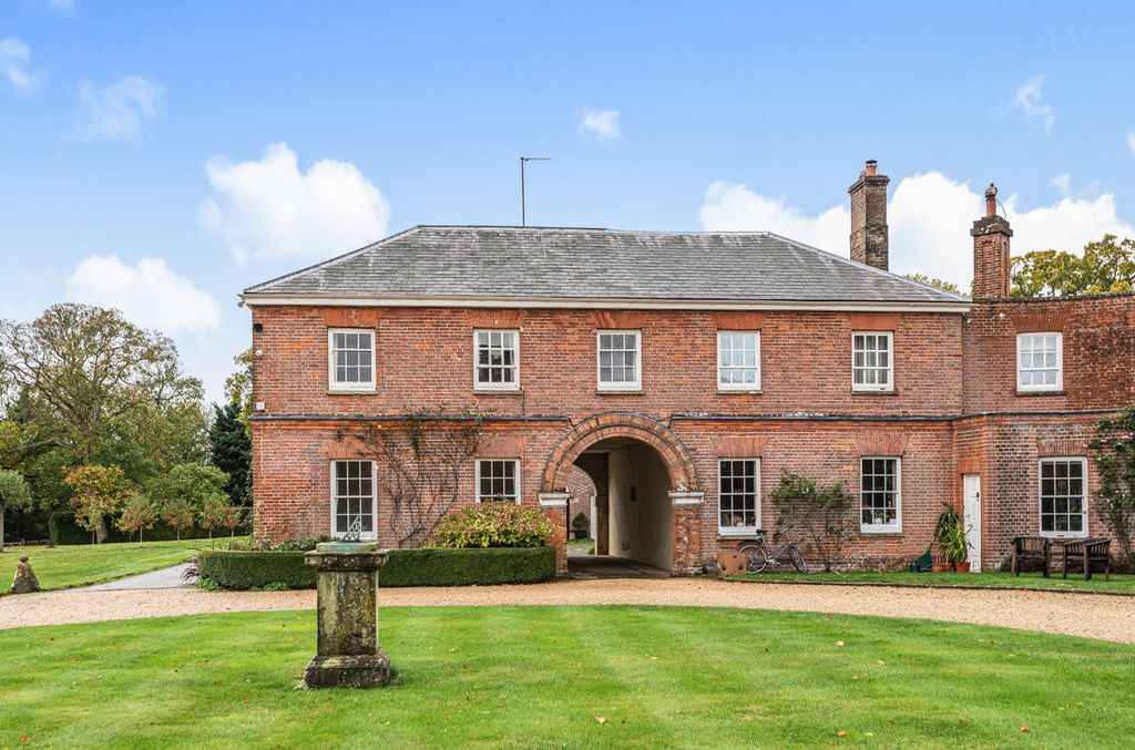 Property photo 1 of 20