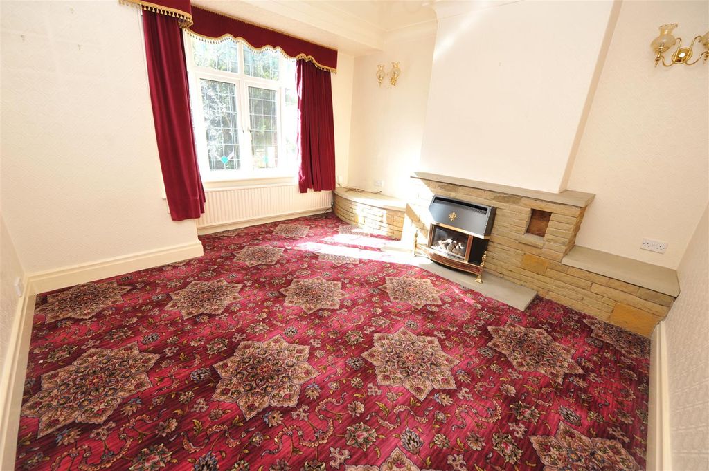 Property photo 2 of 16