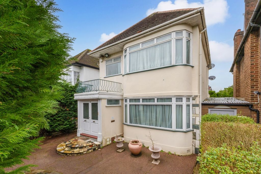 Property photo 1 of 9 1