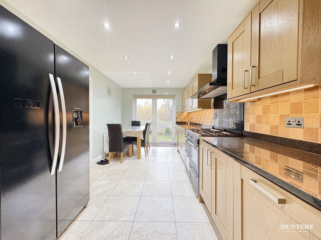 Additional image 10 of 4 bed detached house for saleHenley Avenue, Dewsbury WF12