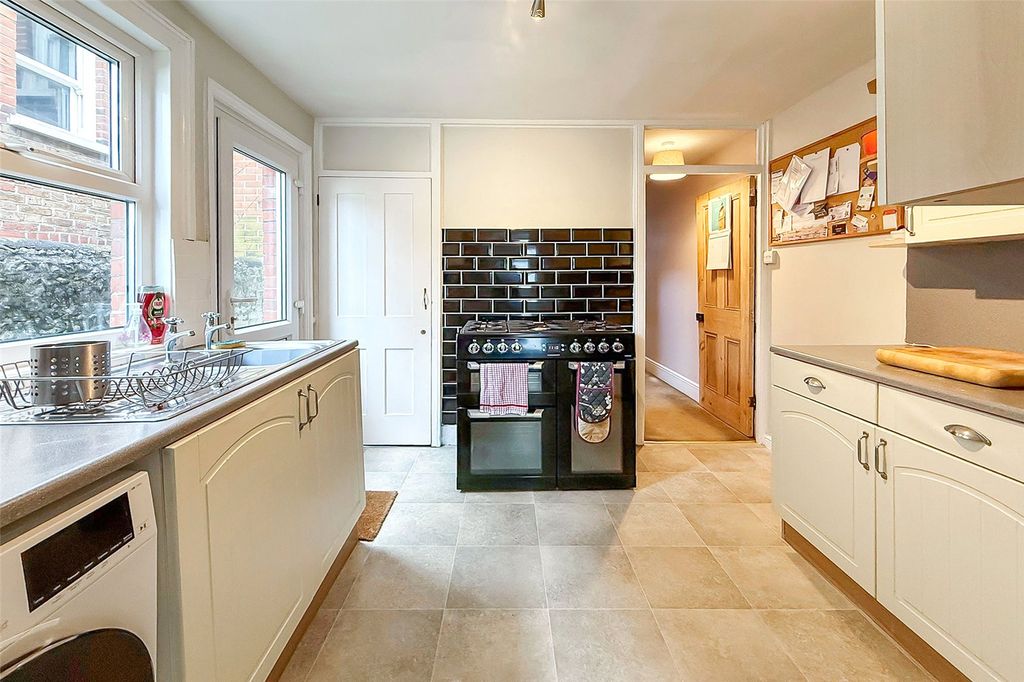 Property photo 3 of 16 Picture No. 07