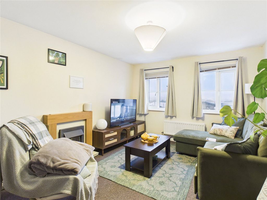 Property photo 2 of 9 Picture No. 28