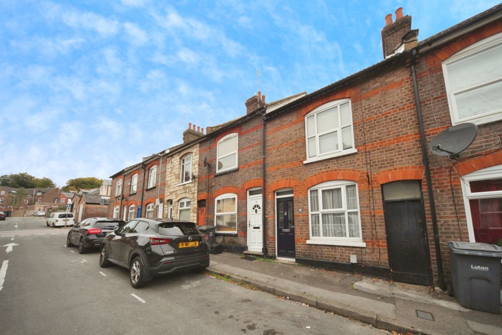 Property photo 3 of 17