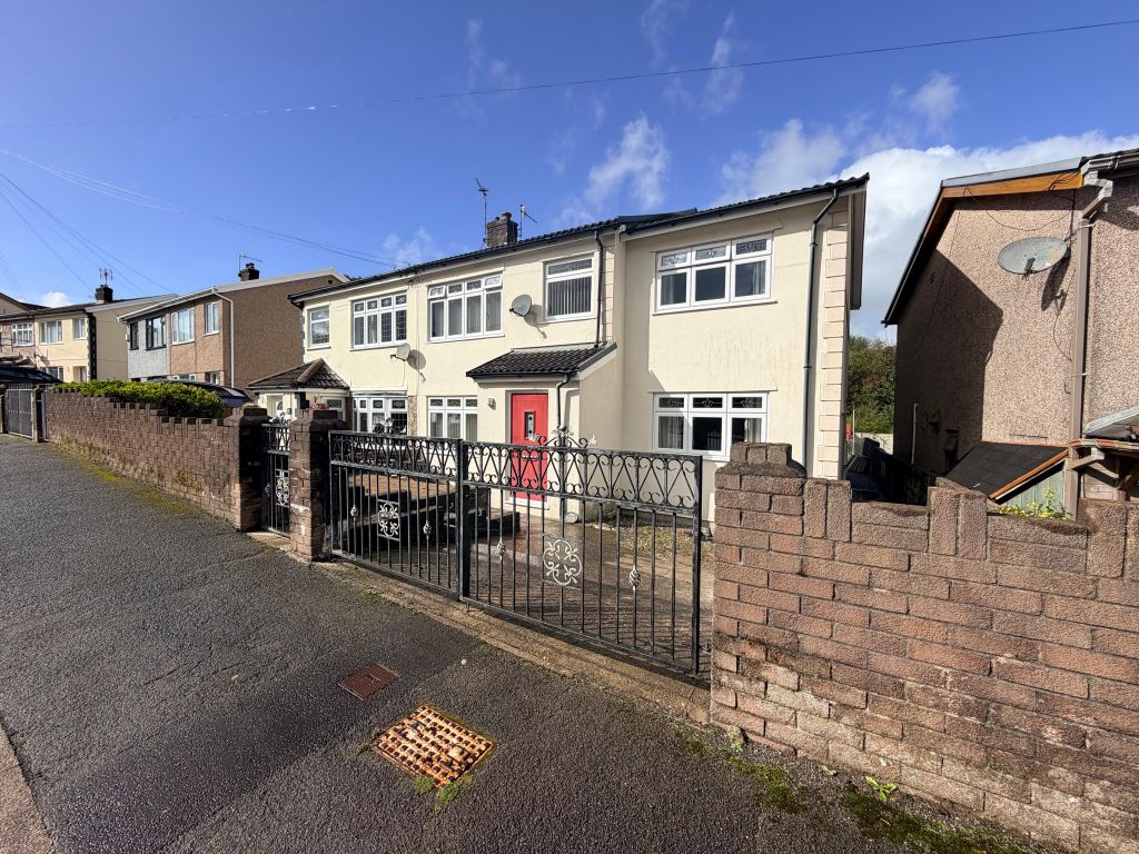 Property photo 2 of 39