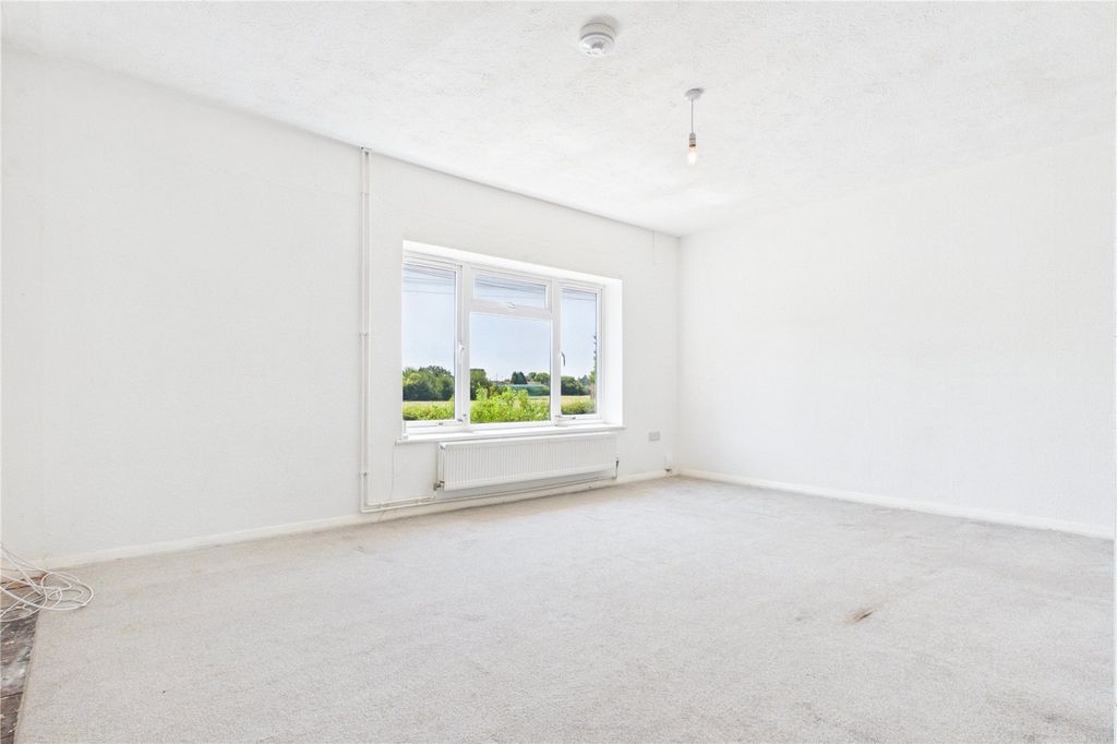 Property photo 2 of 14 Living Room