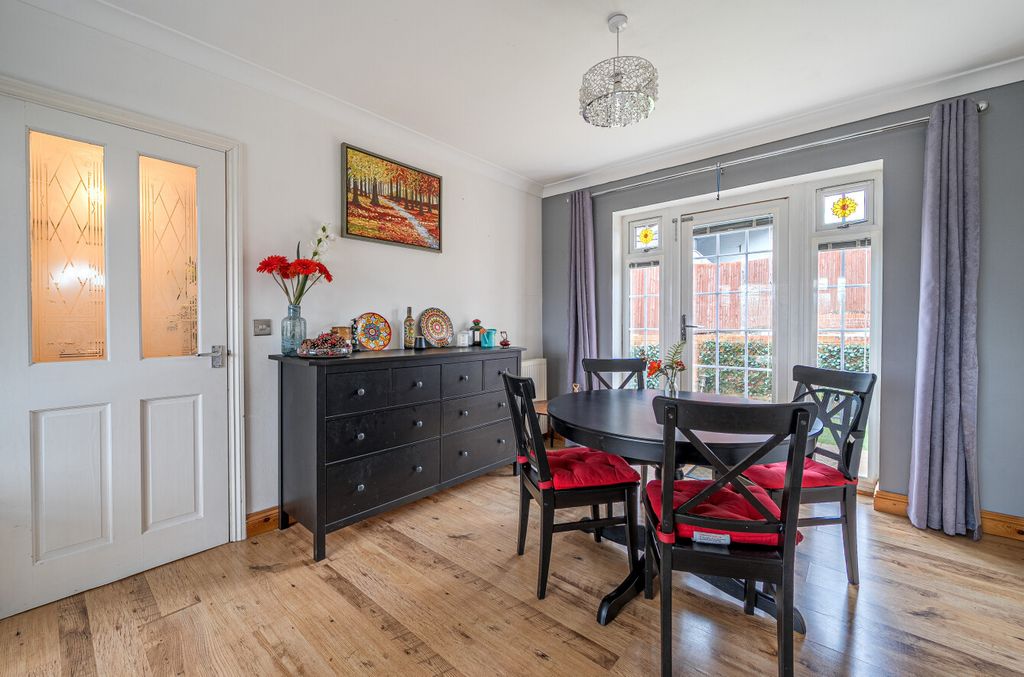 Property photo 3 of 23 1408281-18-6994B8...