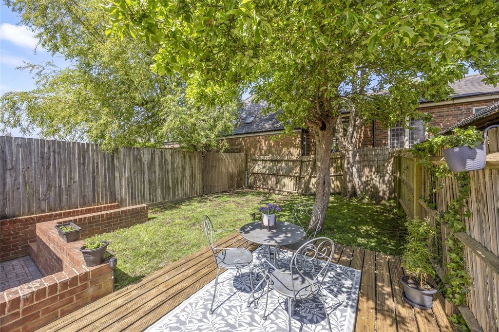 Property photo 2 of 13 Picture No. 20