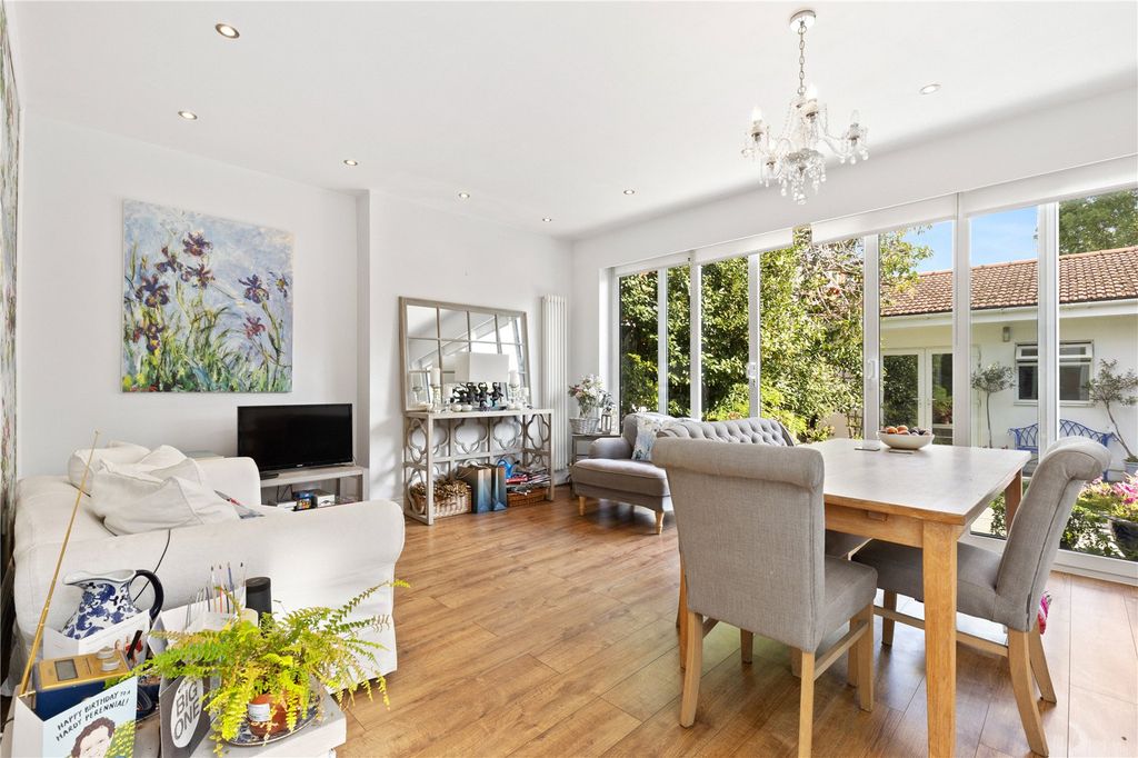Property photo 2 of 7 Picture No. 06