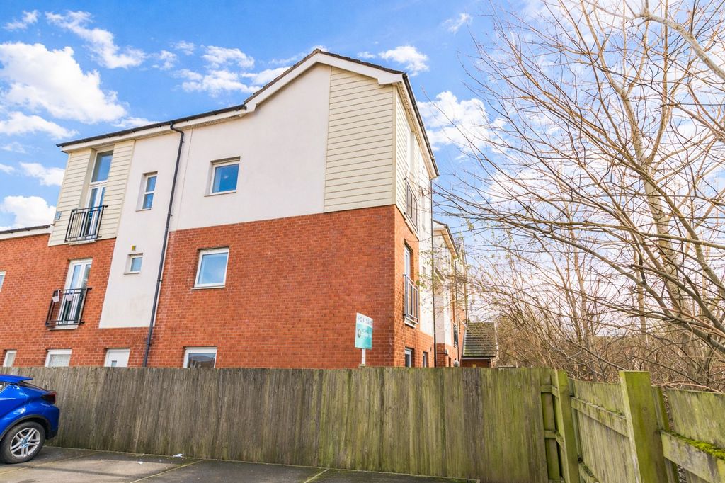 Property photo 1 of 13