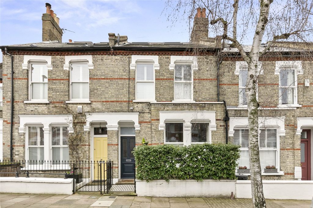 Property photo 2 of 15 Exterior