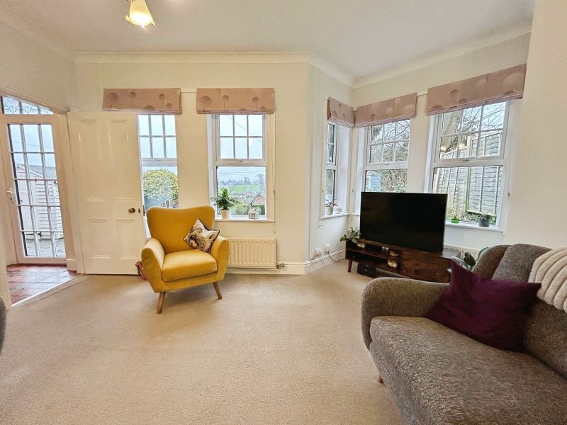 Property photo 2 of 20 Detached Edwardian Residence