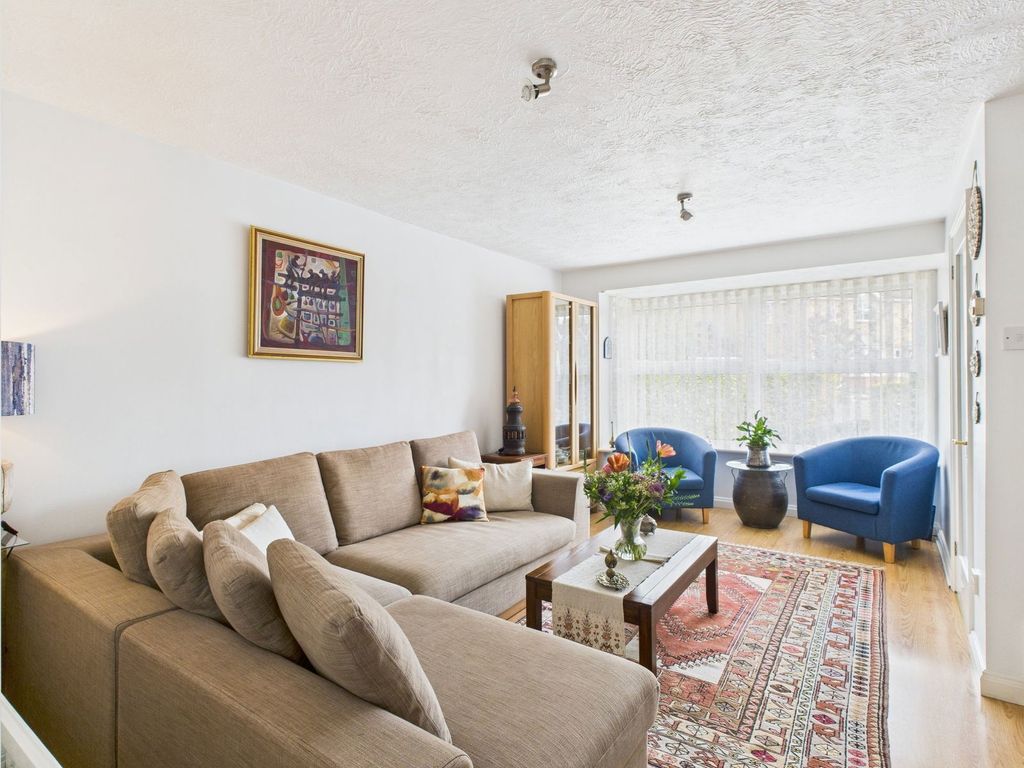 Property photo 3 of 19