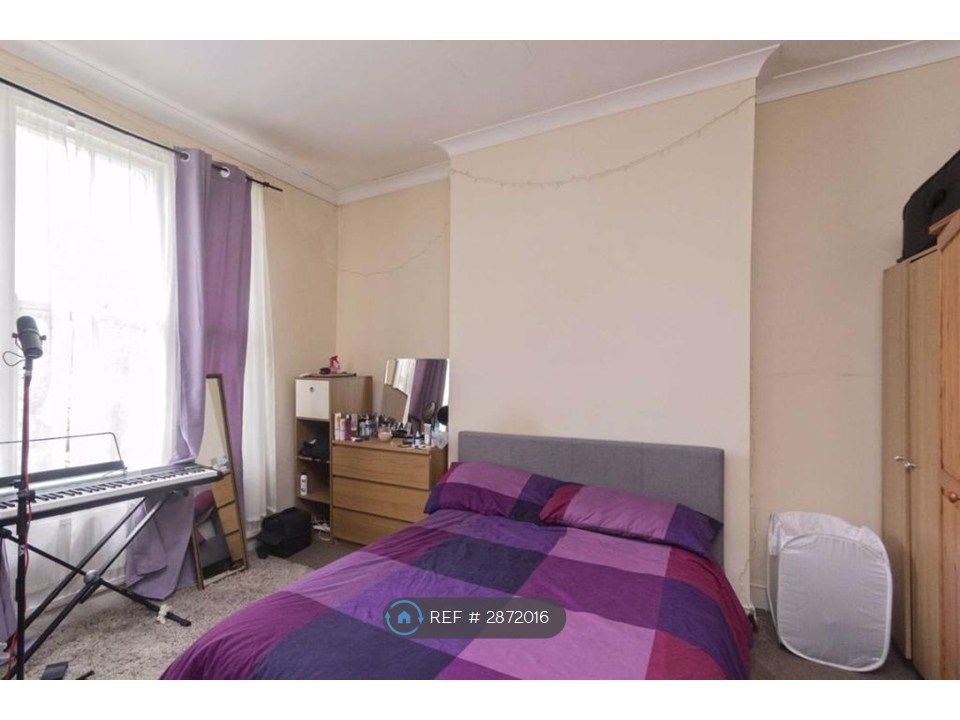 Property photo 3 of 4