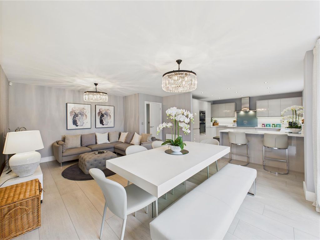 Property photo 2 of 22 Open Plan Living