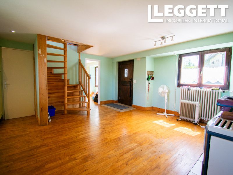 Property photo 3 of 10