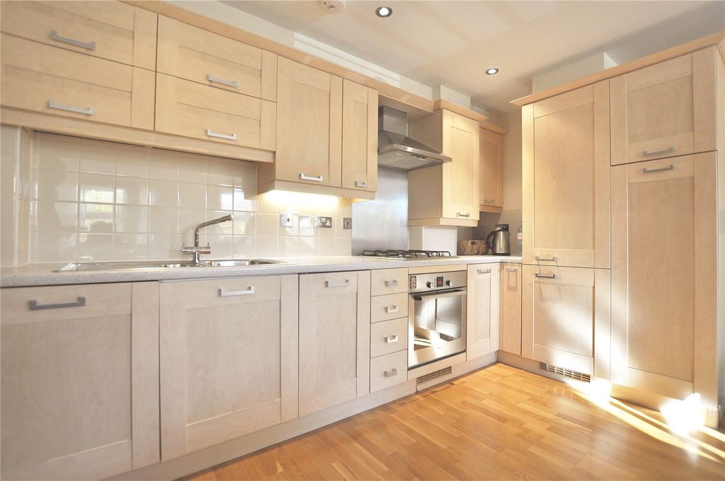 Property photo 3 of 6 Picture No. 02