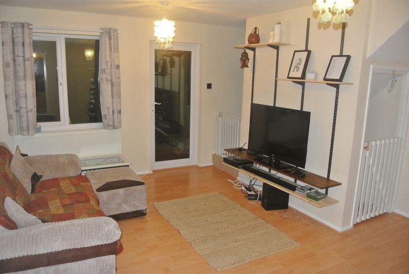 Property photo 3 of 6 Photo 5