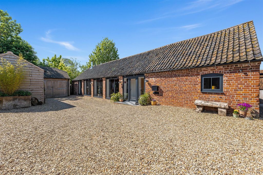 Property photo 2 of 46 P1087657.Jpg