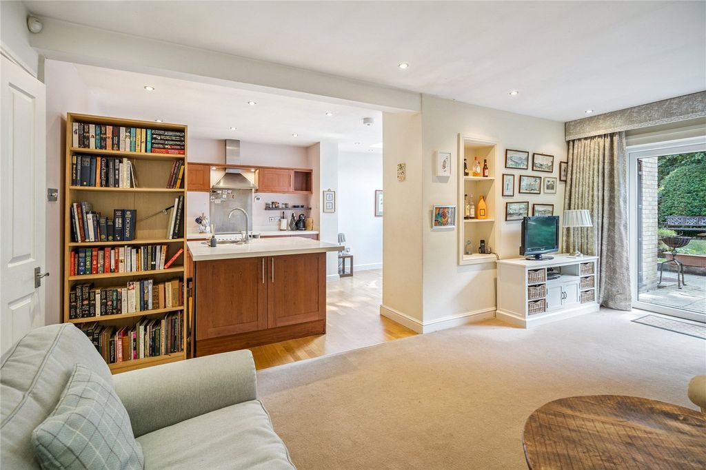 Property photo 2 of 22 Sitting/Kitchen Area