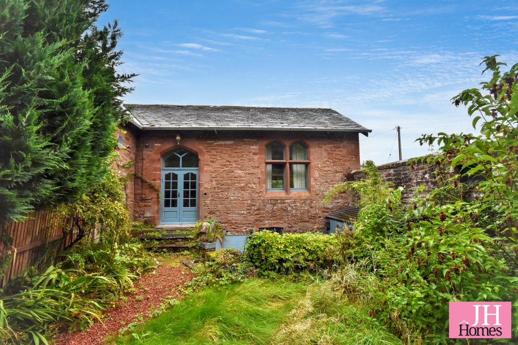 Property photo 1 of 18