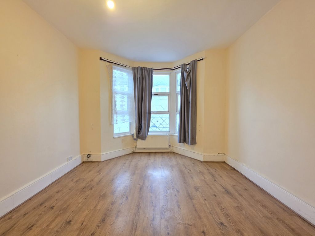 Property photo 3 of 26 Photo 3