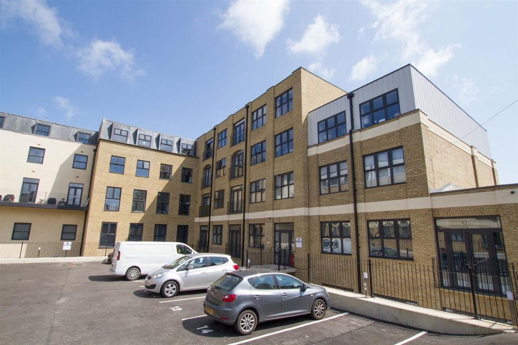 Property photo 1 of 7 Picture 1