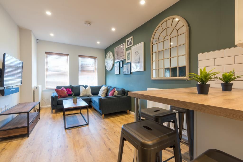 Property photo 1 of 15 Photo 0