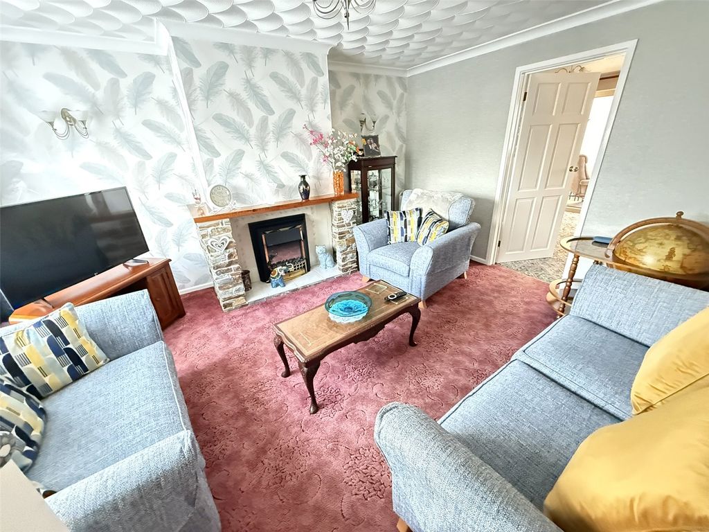 Property photo 3 of 21 Picture No. 10
