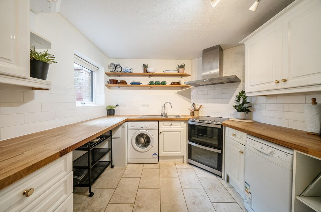 Property photo 3 of 13 Kitchen