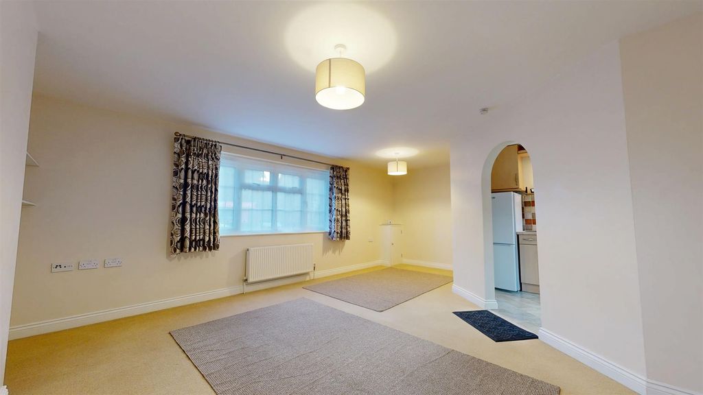 Property photo 2 of 8 01062026_083913.Jpg