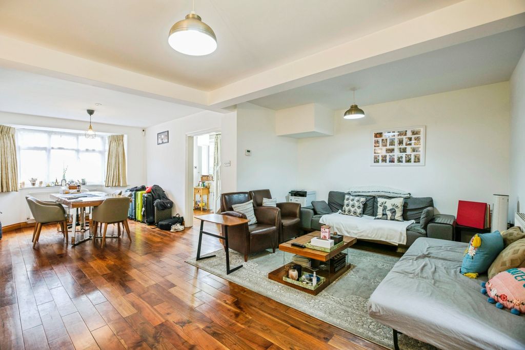 Property photo 2 of 20 Lounge/Diner