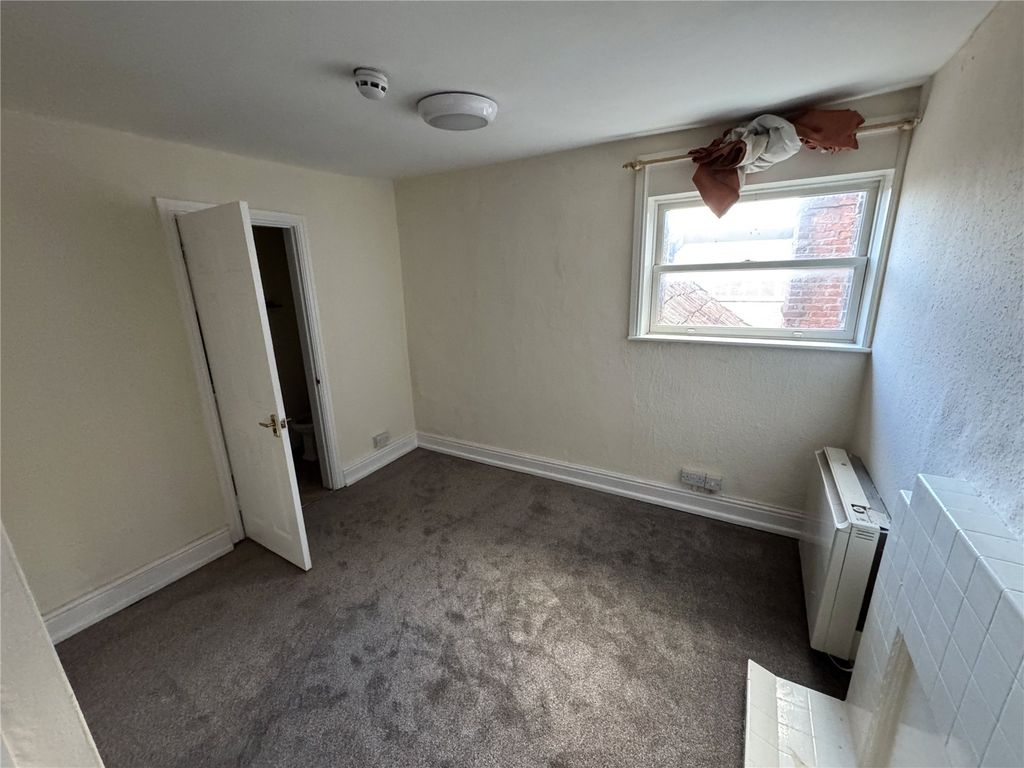 Property photo 3 of 7 Picture No. 09