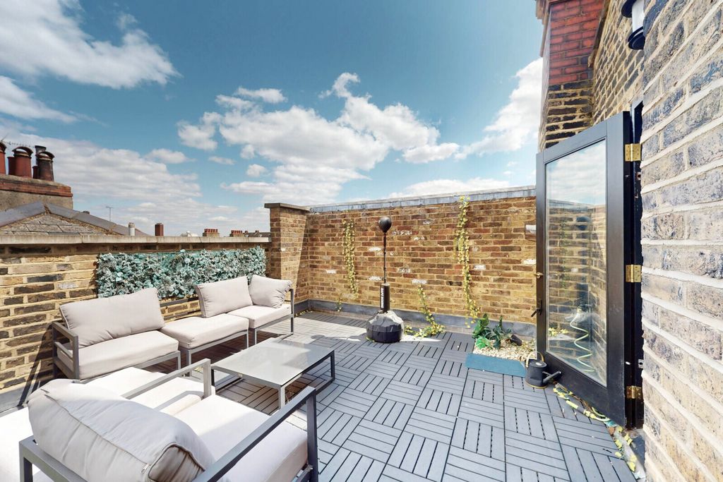 Property photo 3 of 12 Picture No. 08