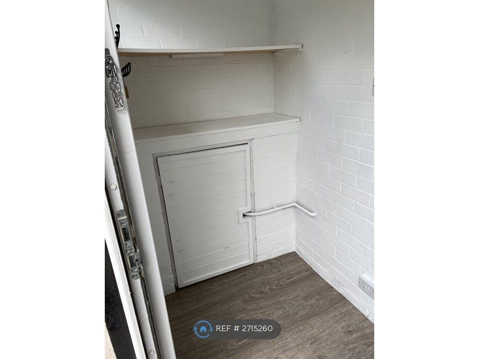 Property photo 2 of 29