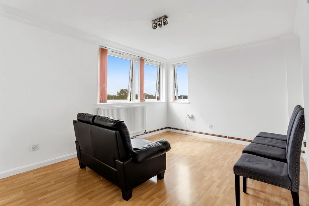 Property photo 2 of 14 Img_0653.Jpg