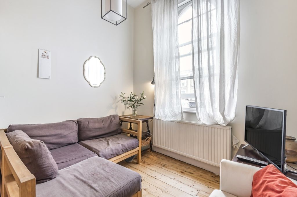 Property photo 3 of 11 617866 (2)