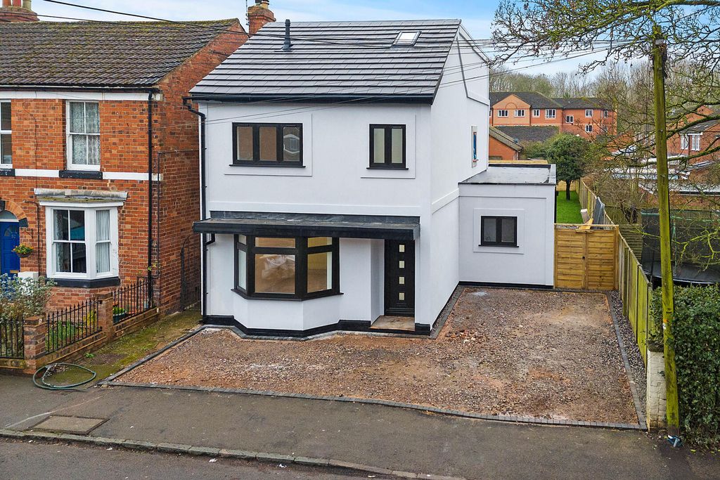 Property photo 2 of 34 Front (Exterior)