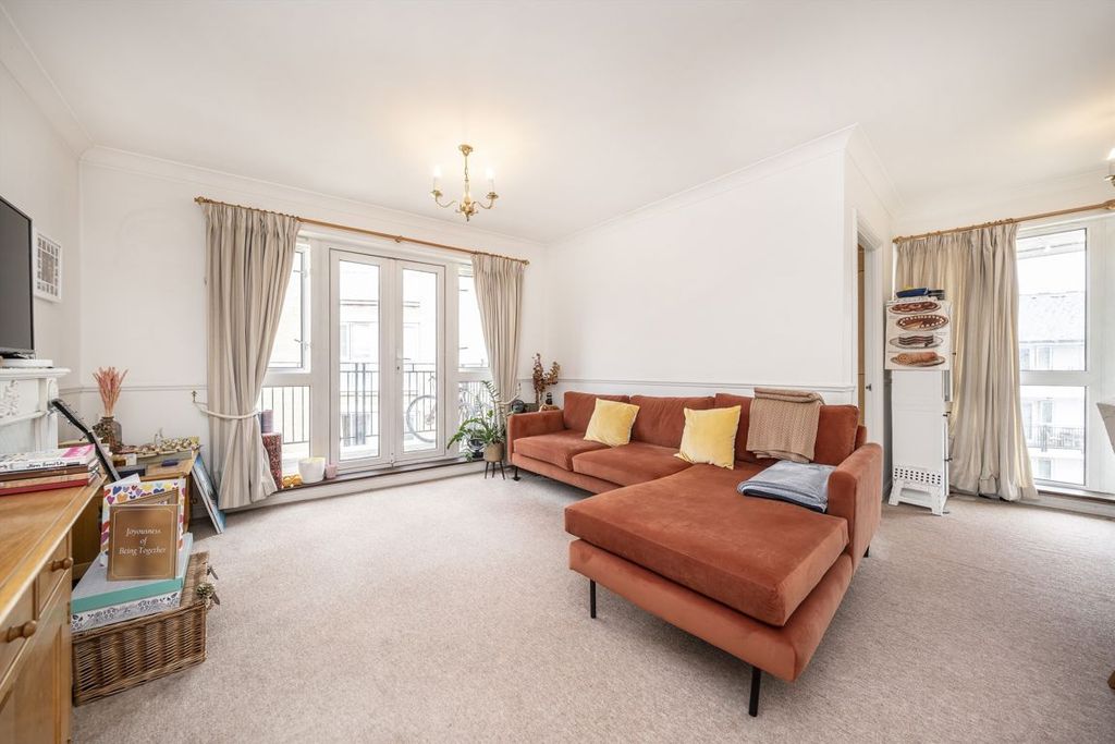 Property photo 2 of 7