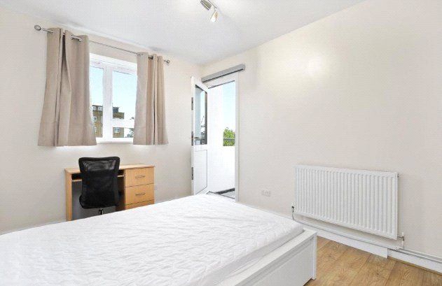 Property photo 2 of 9 Picture No. 17