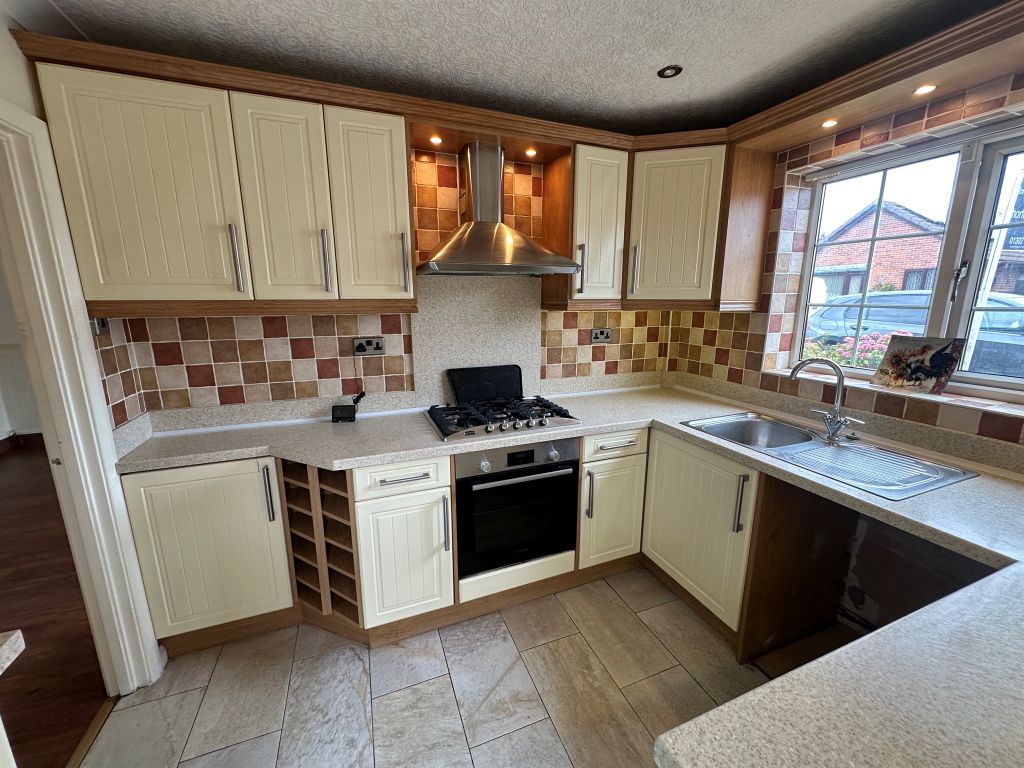 Property photo 2 of 19