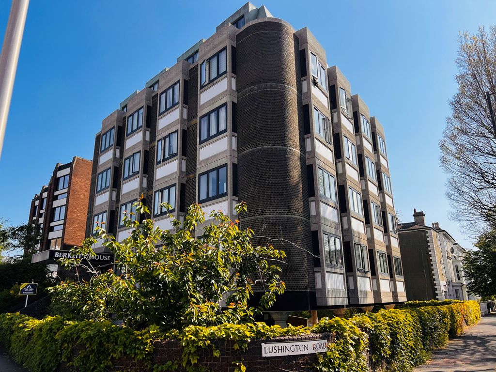 Property photo 1 of 5 Exterior