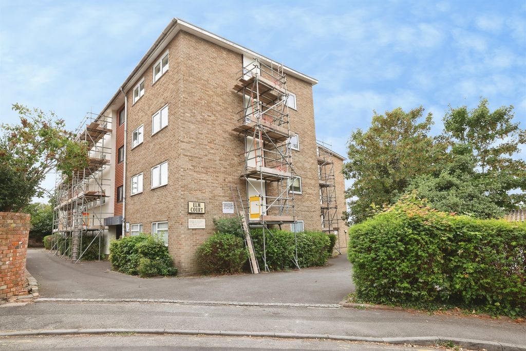 Property photo 1 of 12