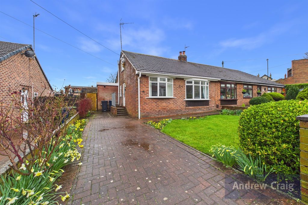 Property photo 1 of 12 (Main)